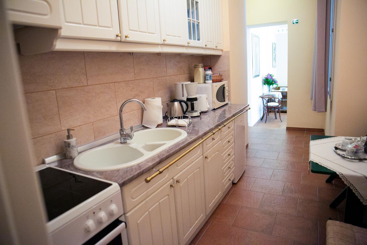 Kolar Apartment Суботица Экстерьер фото
