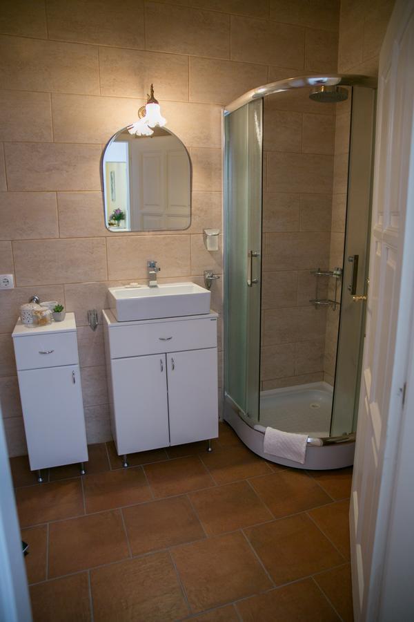 Kolar Apartment Суботица Экстерьер фото