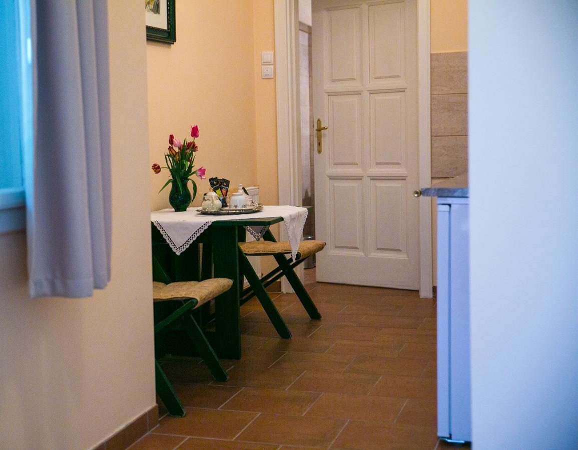 Kolar Apartment Суботица Экстерьер фото